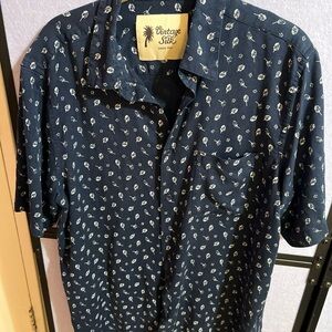 Vintage Blue Casual Button Down Shirt with Subtle Print